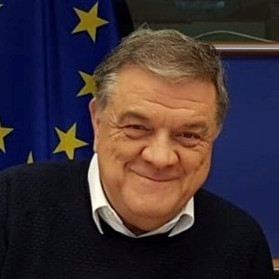 Кои са хората, разкрили срамната корупционна афера в Европарламента 