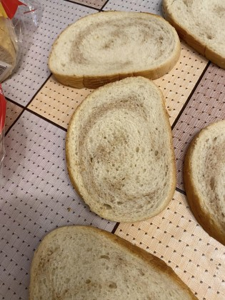 Пловдивчанка си купи хляб, отвори плика и й стана лошо СНИМКИ 