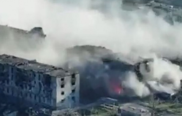 ВИДЕО от войната: Дрон засне тежките и важни боеве за Соледар