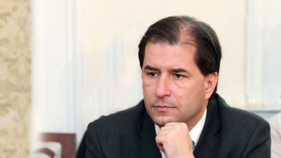 Борислав Цеков: България е на ръба на нова национална катастрофа