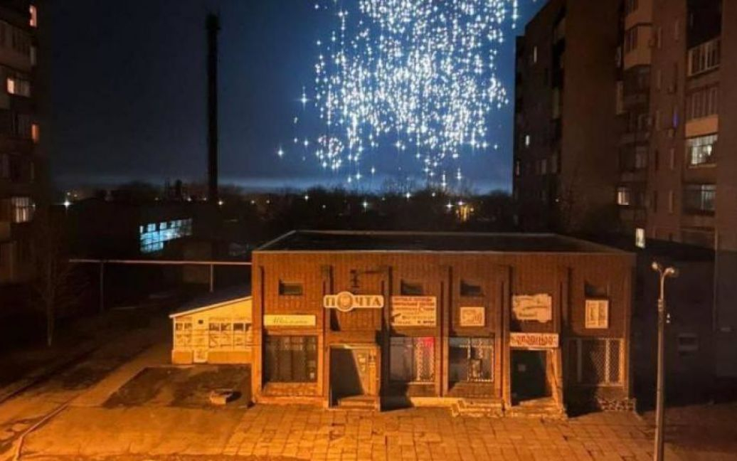 ВИДЕО от войната: Удари по Херсон с мощни неизвестни досега боеприпаси 