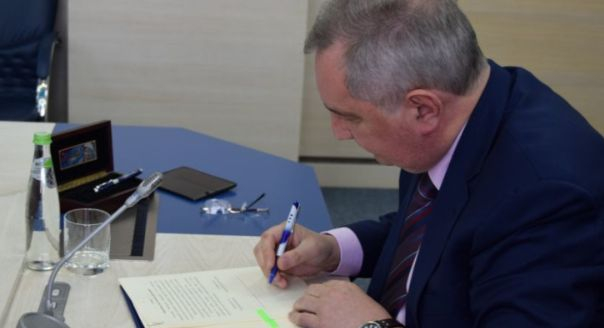 Горещи новини за Рогозин, покосен от осколки на снаряди при обстрел на Донецк от ВСУ 