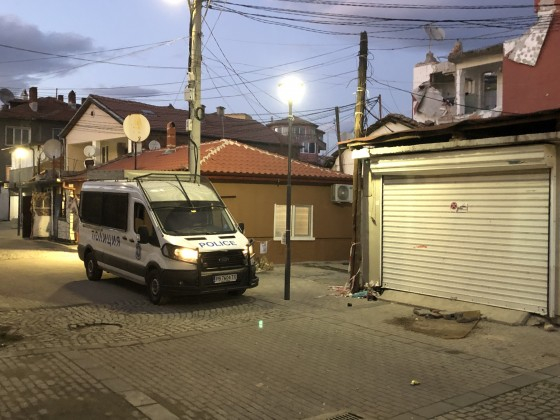 Багери налазиха палата на пловдивския ромски лидер Ашим Асан ВИДЕО 