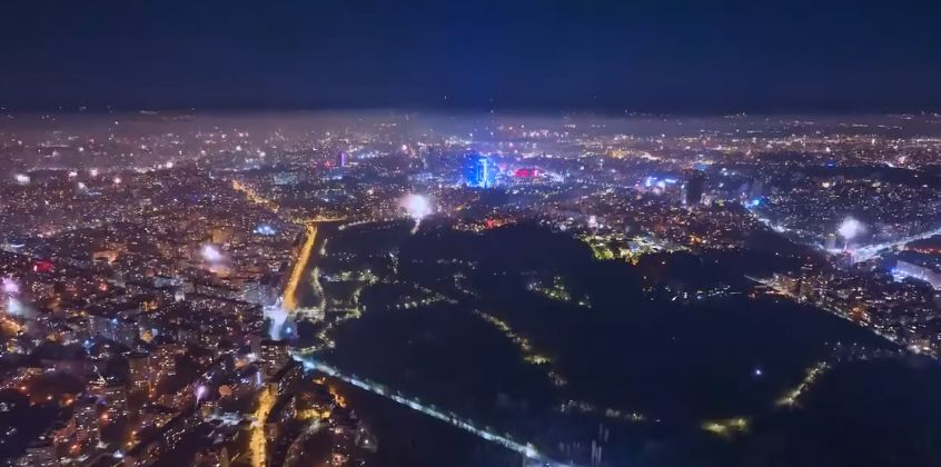 Спиращо дъха 18-секундно среднощно ВИДЕО от София