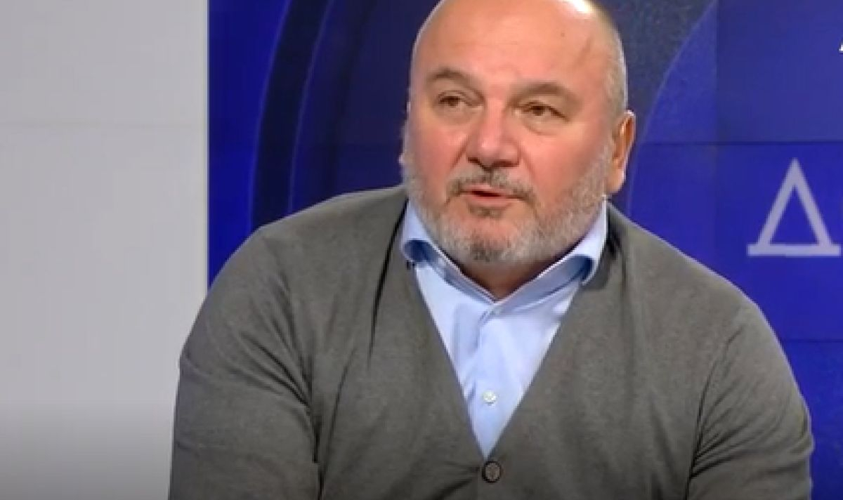 Финансист: Манипулацията с минималната работна заплата е политически театър