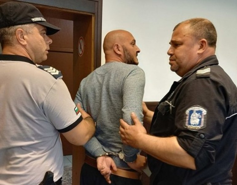 Какво се случва?! 8-г Вилияна, заклана от майка си и още 14 убийства в Пловдивско
