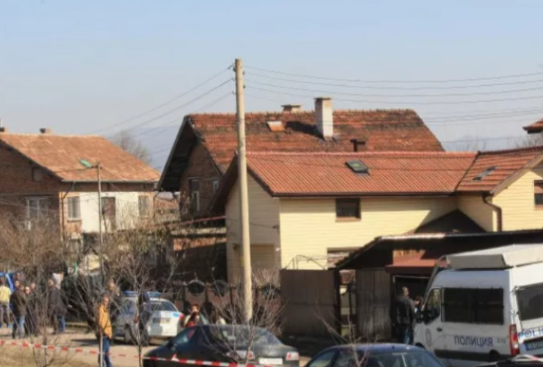Четирима непълнолетни роми биха зверски и убиха 59-г. Борислав заради...