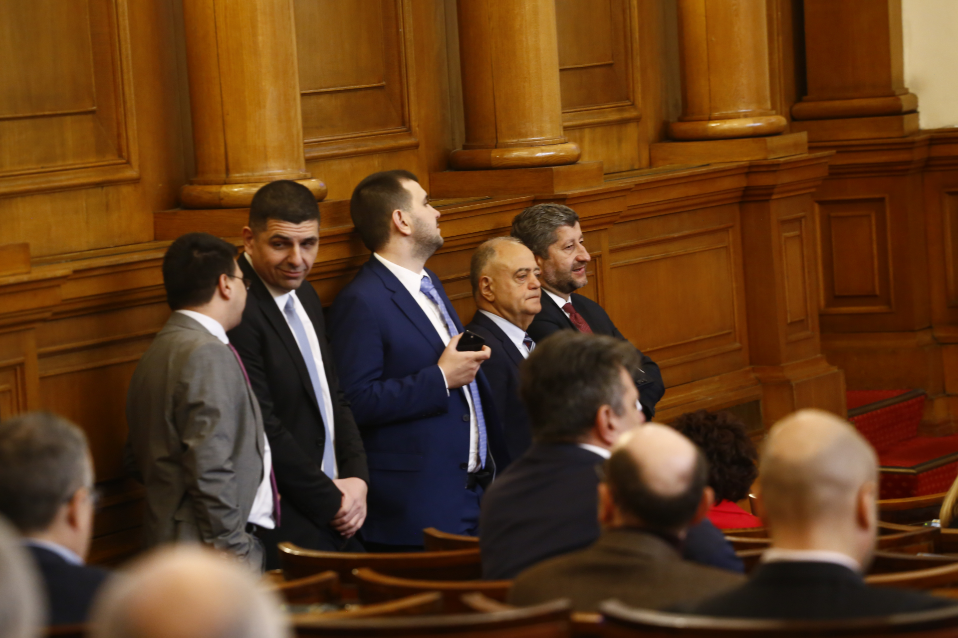 "Алфа рисърч" изчисли колко точно е вероятно да има правителство с третия мандат 