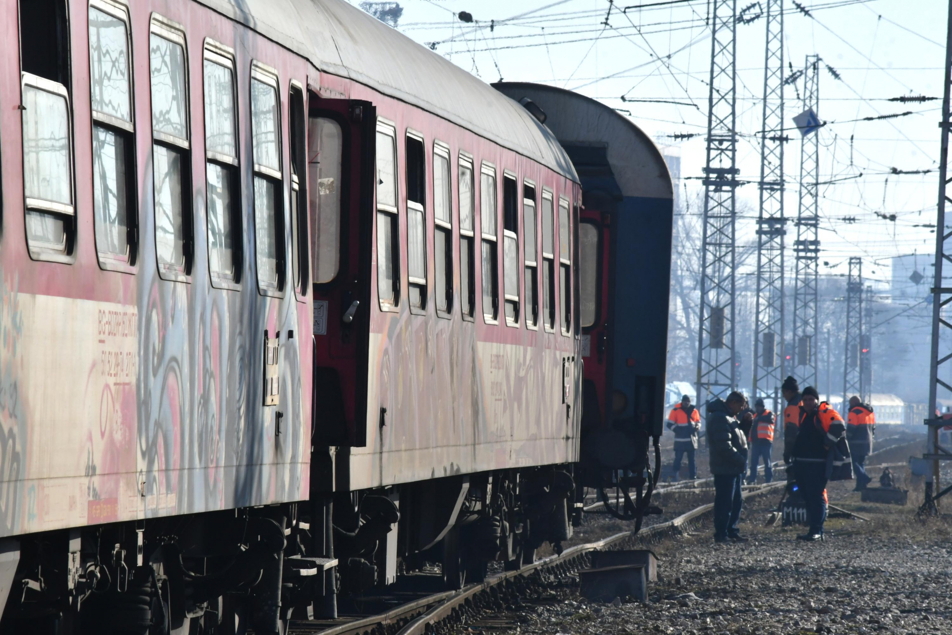 Ужас на столичната Централна гара СНИМКИ 