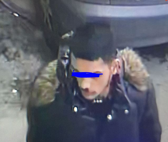 Издирват този наглец за кражба в столичен квартал СНИМКИ