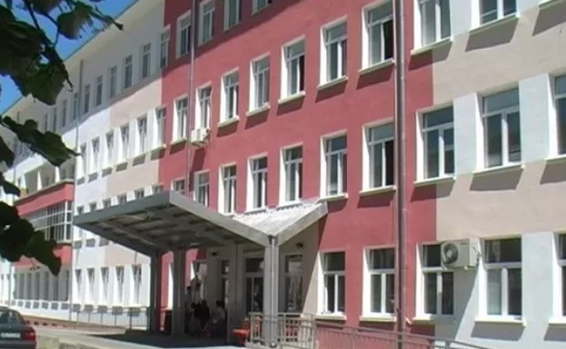 Изземат цялата документация на Спешния център във Враца след смъртта на детето