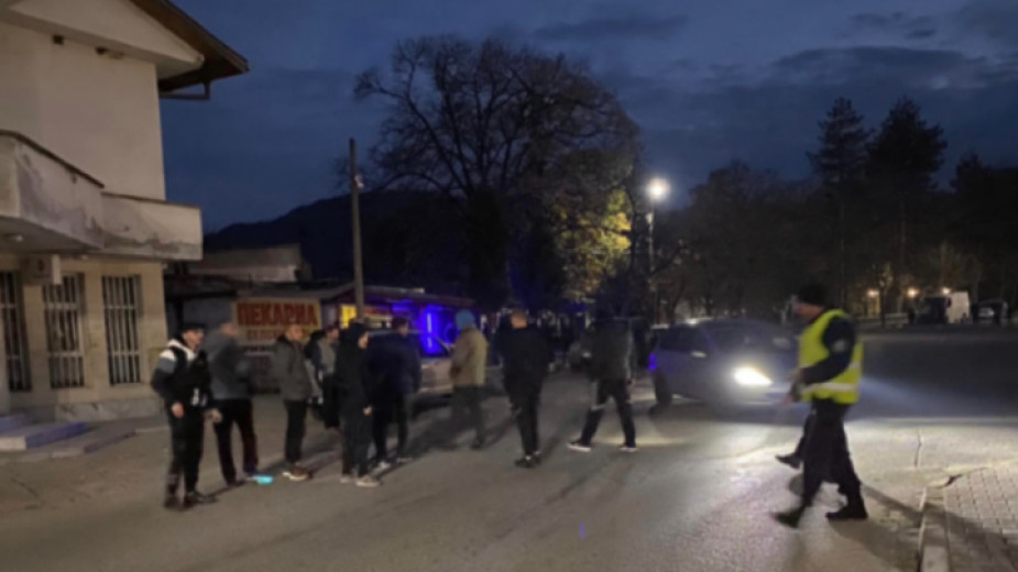 В Бузвоград ври и кипи заради скандално решение на съда за ексченгето, убило 14 г. Иван 