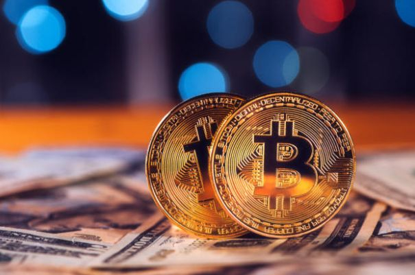 Биткойн през 2023: Какво да очакват инвеститорите?