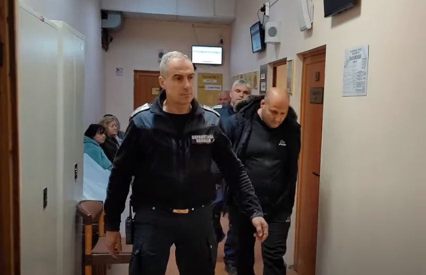 Стойчо Камбаната със скандални разкрития за рускинята Юлия, заради която отива на топло 