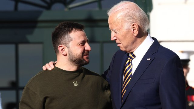 Паника в САЩ! Страната на косъм от фалит, ето кога свършват парите