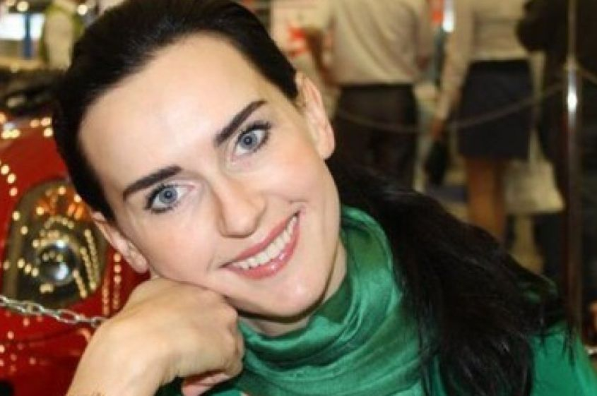 Киев с извънреден ход след скандала с красавицата, която Зеленски избра за посланичка в България 