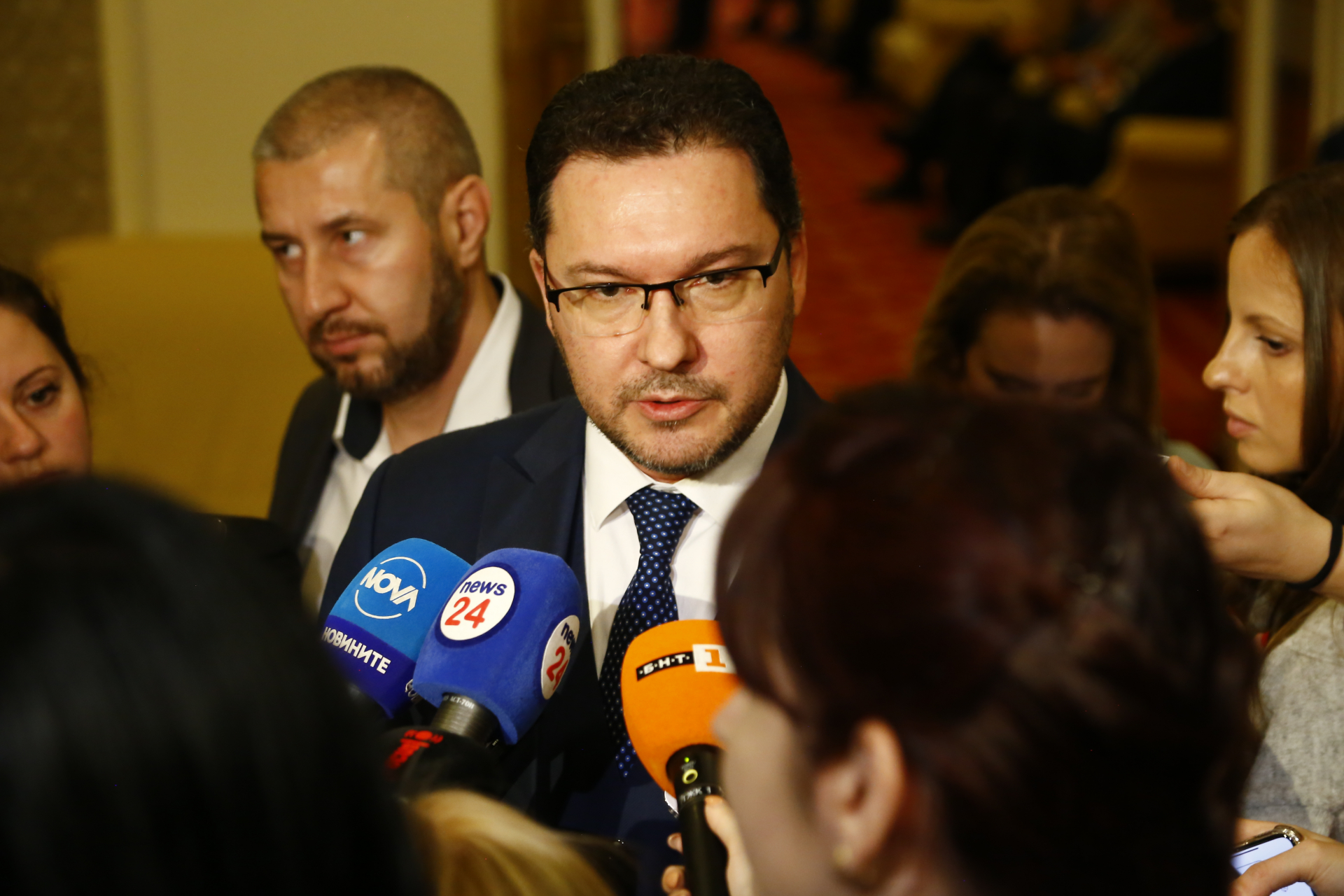 Даниел Митов: Костадинов изкомандва ПП-ДБ за...