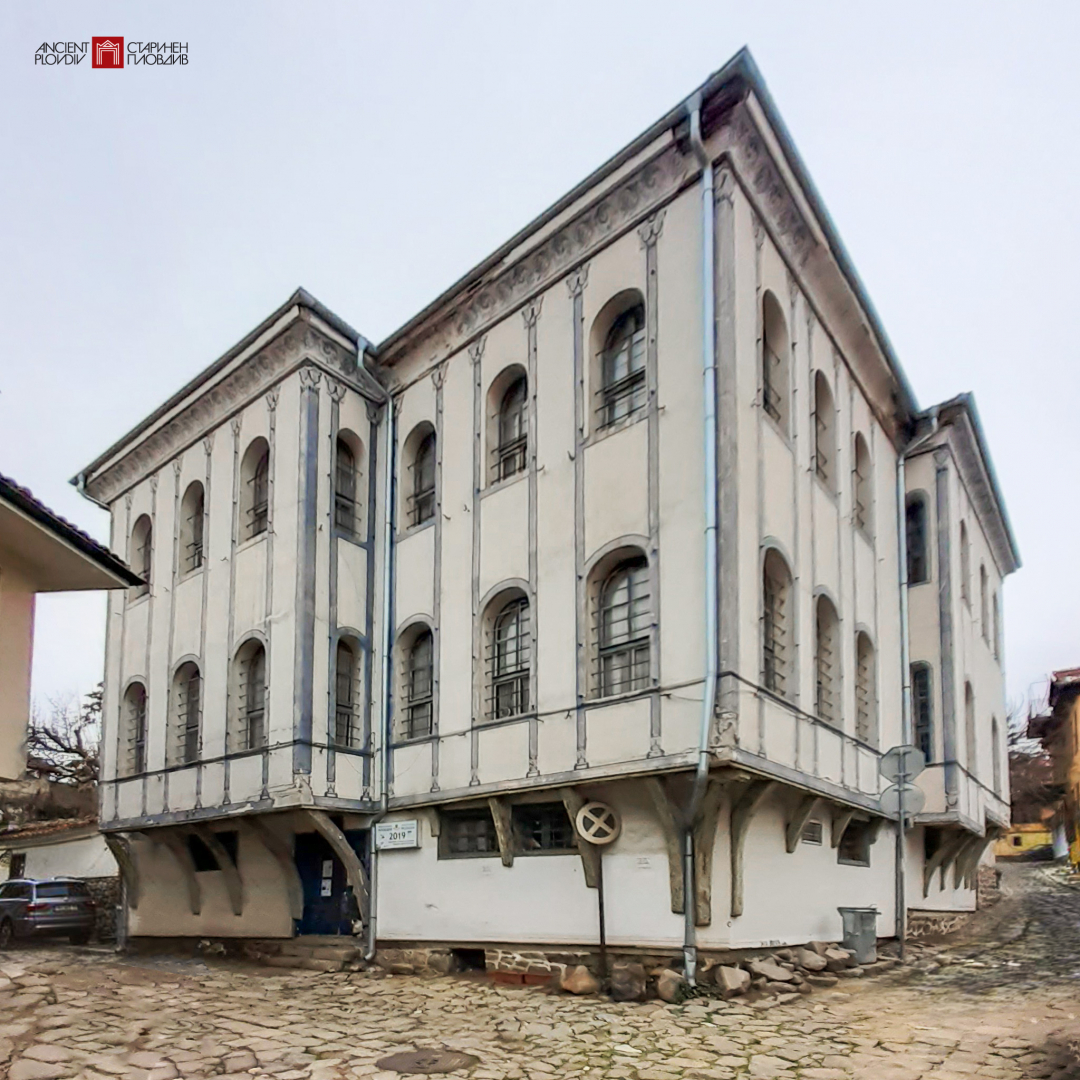 Започва дългоочакваната реставрация на фасадата на къща „Павлити“ в Стария град в Пловдив