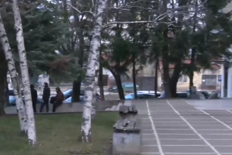 Почерня от полиция в Горна Оряховица, заведоха 20 души в районното ВИДЕО