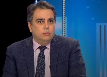 Асен Василев суче и маже за оръжието в Украйна, каза защо го крили 