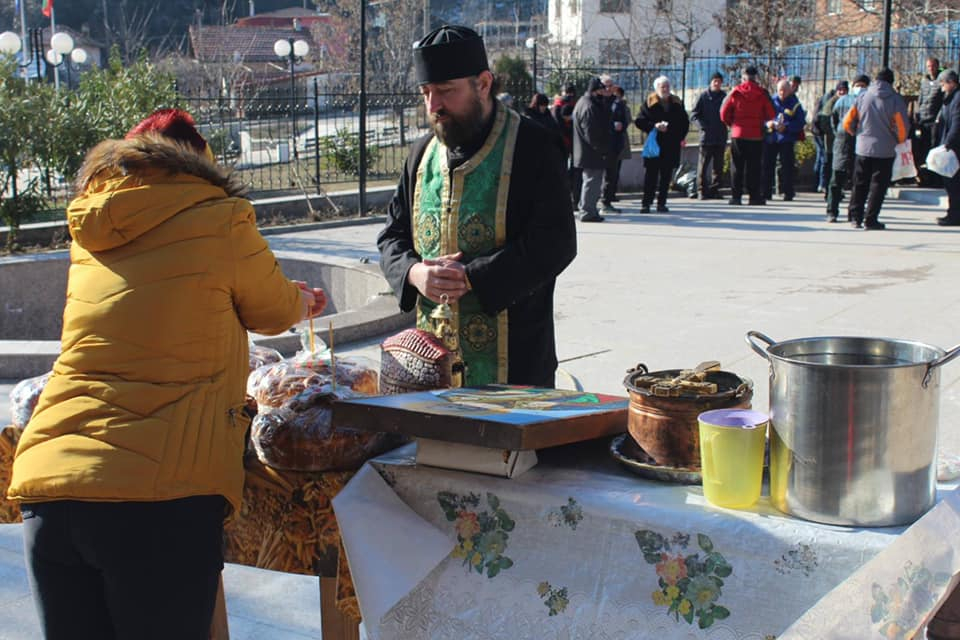 Кресна очаква голяма беда, ядосан поп не освети курбан, защото...