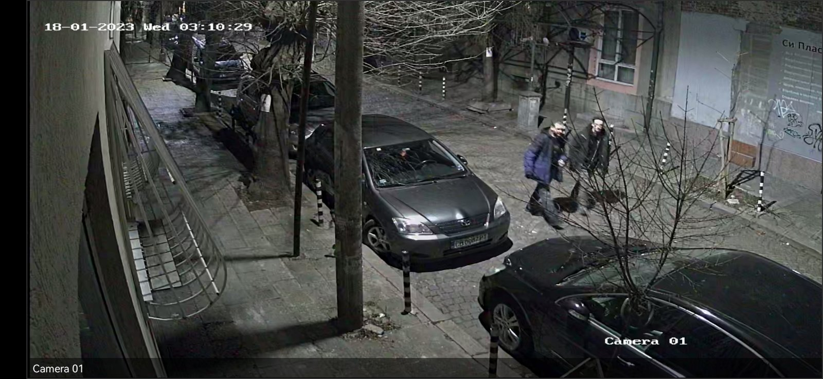 Жителите на столичен квартал пропищяха заради двама мъже, подозират страшна крими схема СНИМКИ