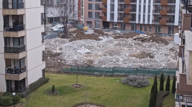 Сметище насред тузарски квартал в София потресе всички СНИМКИ