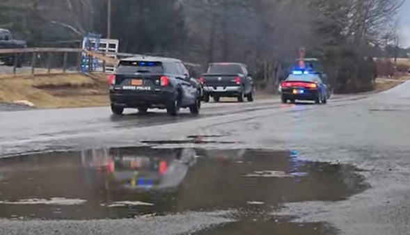 Полицейско преследване разсмя всички в мрежата ВИДЕО