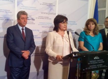 Първанов с ценен съвет към Нинова: Ако иска да защити честта си, да съди… 