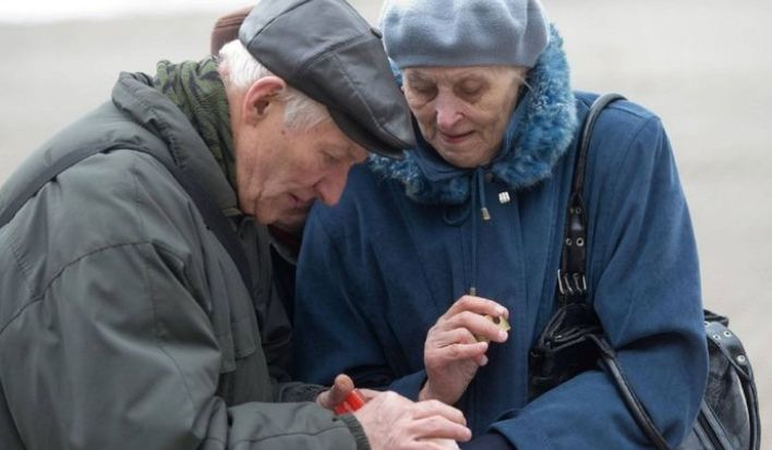 Десетки хиляди пенсионери посърнаха след тази вест! 