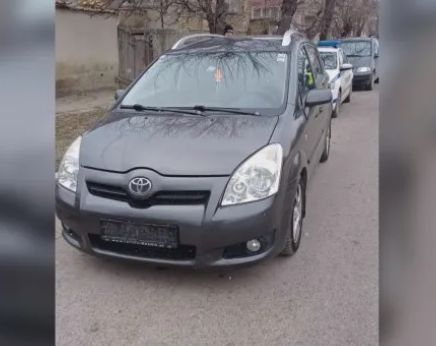 13-г. подкара кола без номера, на майка му ще ѝ стане лошо 