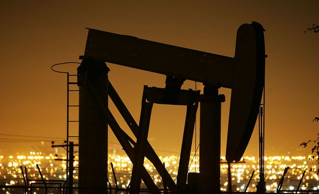 Защо BP, Shell и други петролни гиганти печелят толкова много в момента?