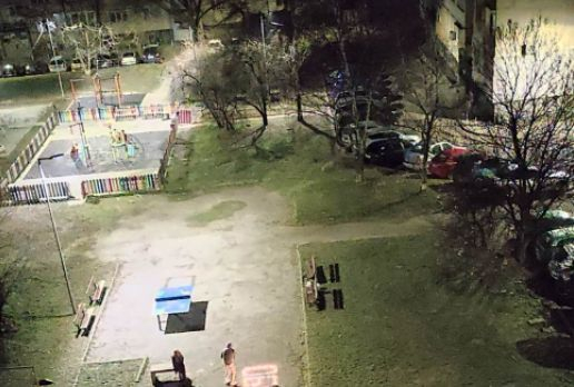 Само в БЛИЦ! Младежи излязоха посред нощ в столичен квартал и приковаха всички погледи СНИМКИ