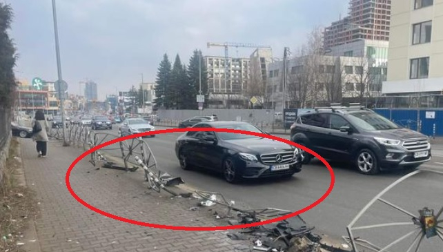 Мистериозен инцидент на бул. "Черни връх", всички питат: Покрили ли са го СНИМКА