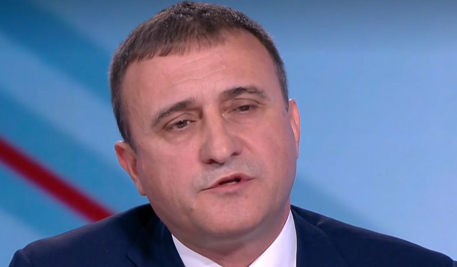 Зам.-председателят на ДПС каза ходил ли е Карадайъ на среща в американското посолство 
