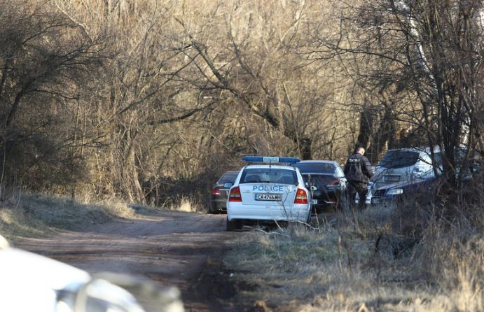 Жестоко убийство в Родопите: Със 7 изстрела съсед ликвидира...