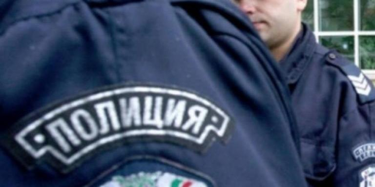 Лъснаха скандални факти от миналото на ченгето от 6-то РУ, заплашвало съседи с пищов  