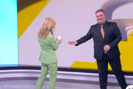 Няма да повярвате какво пипна Цънцарова в ефир, ръката й се разтрепери, за малко да… ВИДЕО
