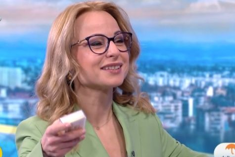 Няма да повярвате какво пипна Цънцарова в ефир, ръката й се разтрепери, за малко да… ВИДЕО