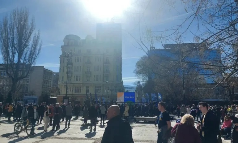 Експлоатация: ПП и ДБ обявиха слогана си в деня, в който почитаме паметта на Апостола