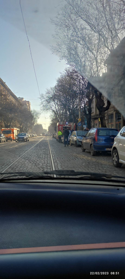 Първо в БЛИЦ! Извънредна ситуация в центъра на София СНИМКИ 
