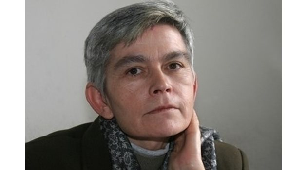 Велислава Дърева: Вълците са все същите. Под командването на американските койоти