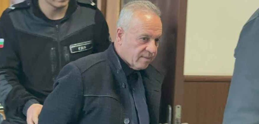 Скандални разкрития за Консула от Родопите, измъкнал над 17 бона от чуждестранна студентка
