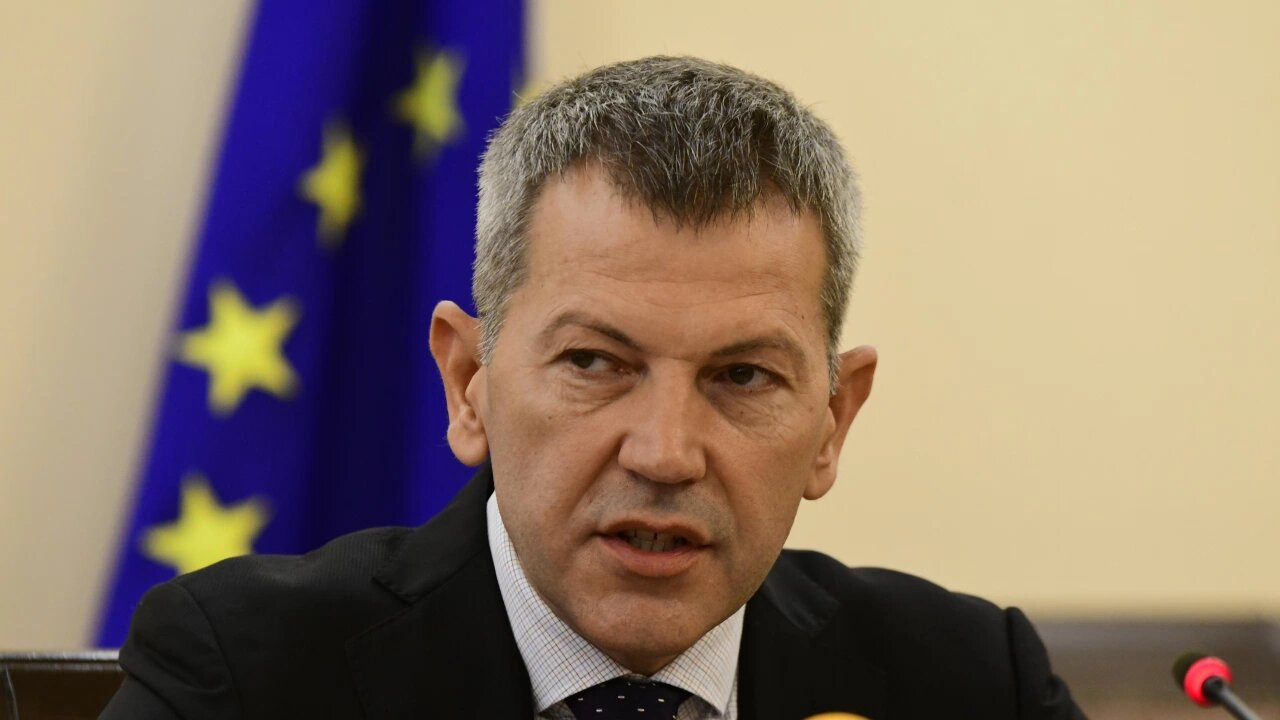 Няма пари да борим инфлацията, нo ето колко ще дадем за изборите