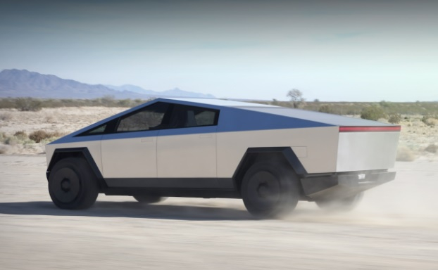 Първи СНИМКИ на салона на дългоочаквания Tesla Cybertruck: Необичайни седалки и волан