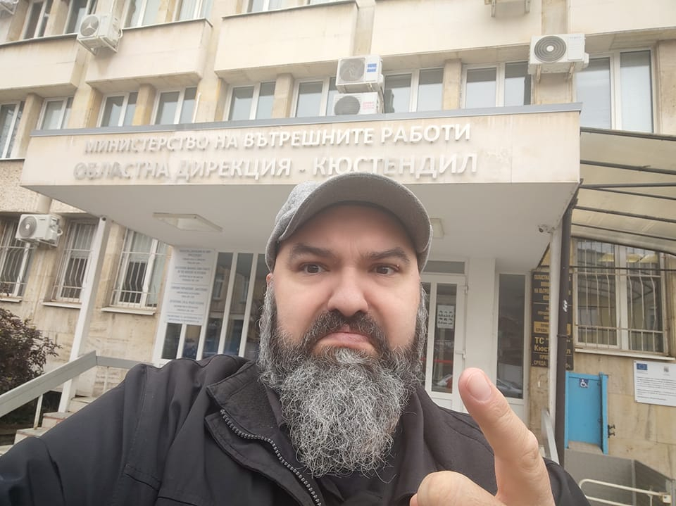 Венци Мицов спешно отиде до полицията в Кюстендил, ето защо СНИМКА