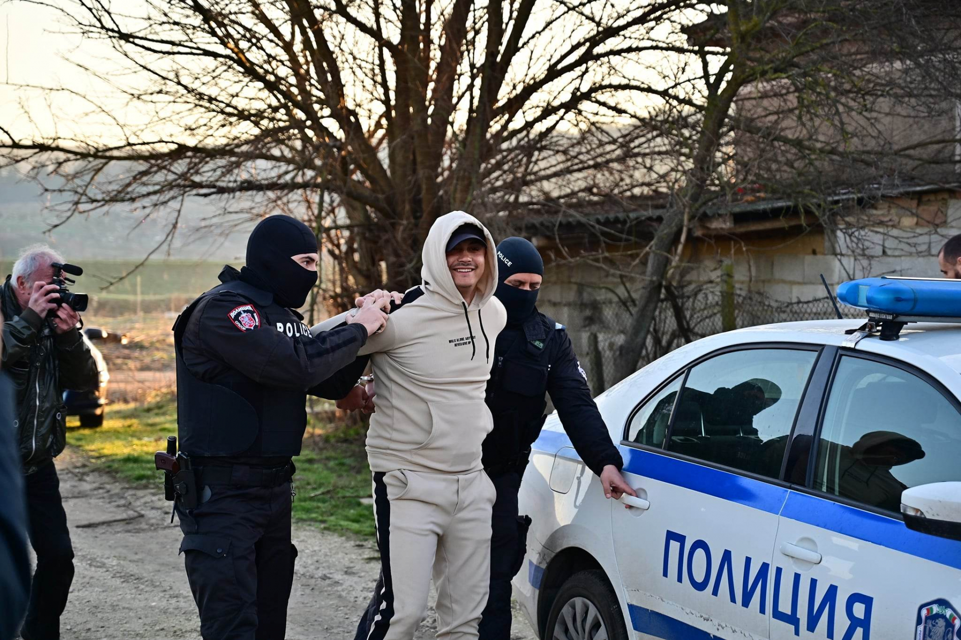 Първи СНИМКИ на закопчан при спецакцията във Варненско смаяха мрежата 