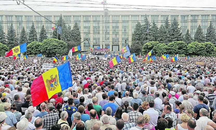 Гражданска война в Молдова заради Украйна, страшно е! ВИДЕО