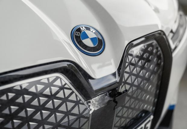 Електромобилите на BMW ще получат революционна екстра ВИДЕО 