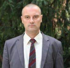 Общински съветник с остри въпроси към бившия шеф на велинградската болница!